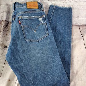 LEVIS 501 DISTRESSED JEANS SIZE SMALL 26X30 UNISEX
